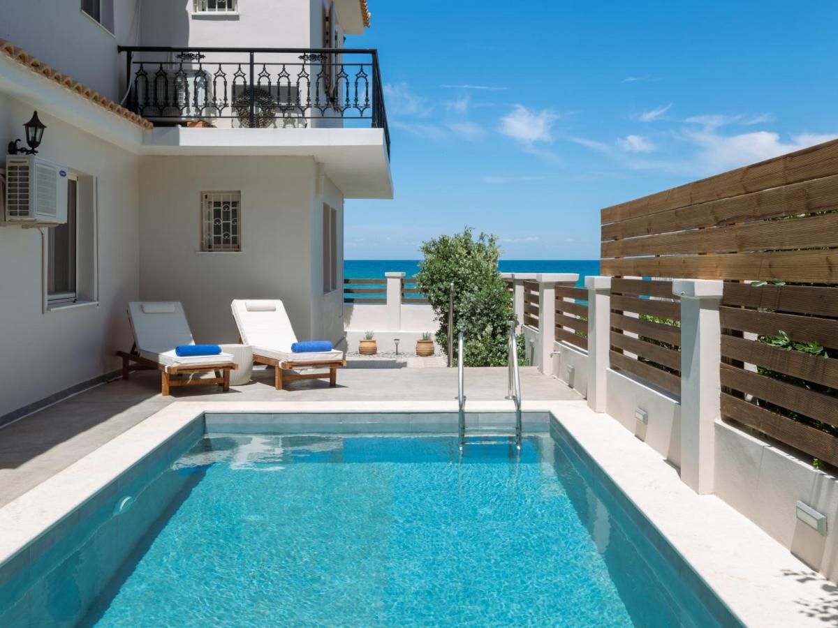 Villa Elizabeth - Seafront Classic Villa! Argassi Bagian luar foto